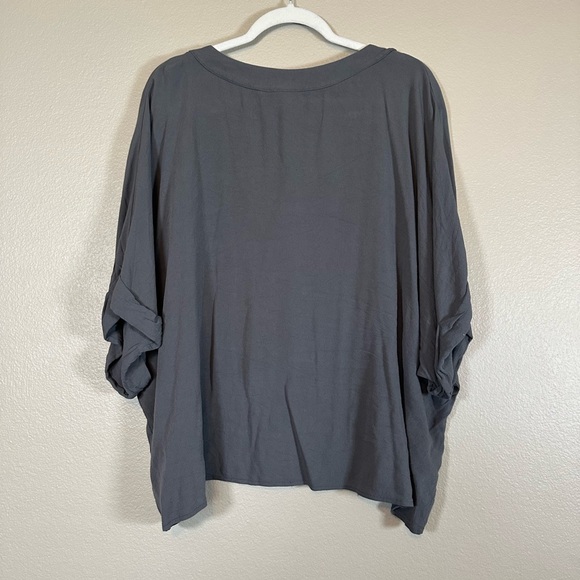 Daytrip Gray Boxy Dolman Sleeve Blouse - Picture 5 of 5